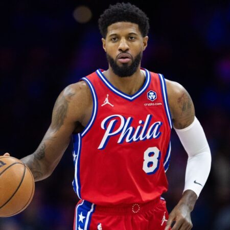 76ers ‚Paul George Consulting s lékaři o zranění, zdroje říkají