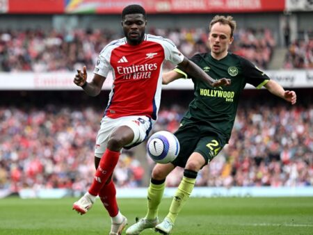 Arsenal’s Mikel Arteta naznačuje ochotu nad Thomasem Parteyem rozšířením