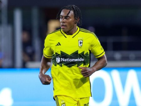 Usmnt Defender Dejuan Jones se připojil k San Jose z Columbusu