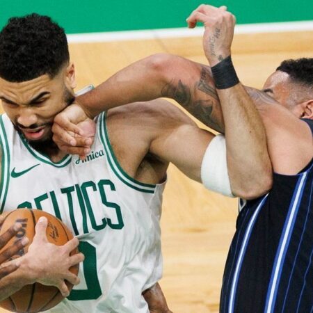 Horford znepokojen magickou fyzičností; Tatum pochybný pro hru 2