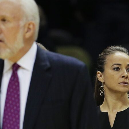 Aces ‚Hammon Lauds Popovich,‘ Super Happy ‚Coaching ve WNBA