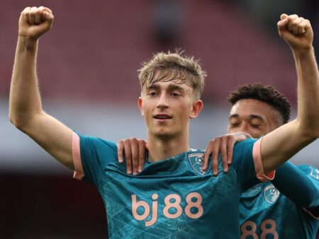 Přenosové zvěsti, zprávy: Huijsen pro Liverpool, Arsenal nebo Chelsea?