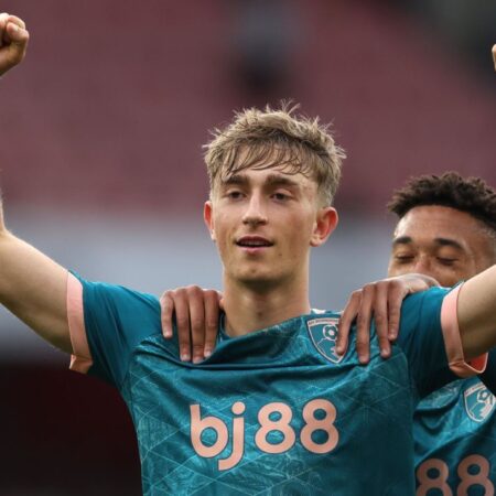 Přenosové zvěsti, zprávy: Huijsen pro Liverpool, Arsenal nebo Chelsea?