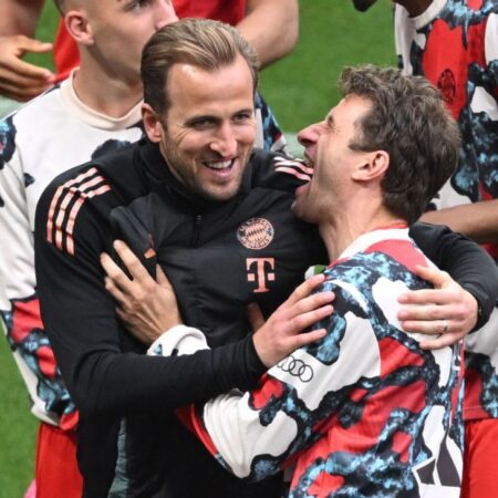 Trofejní sucho Harryho Kane končí, když Bayern Mnichov vyhrává Bundesliga