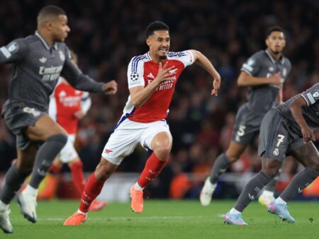 Přenosové zvěsti, zprávy: Madrid v rozhovorech s Arsenal Star Saliba