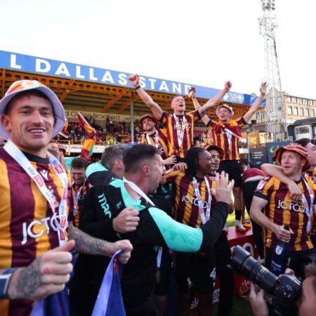 Sledujte: 96. minutový cíl Bradford City