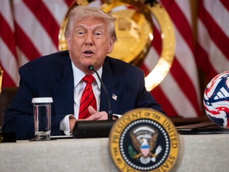 Trump vybere syna Rudyho Giulianiho, aby dohlížel na pracovní skupinu Světového poháru