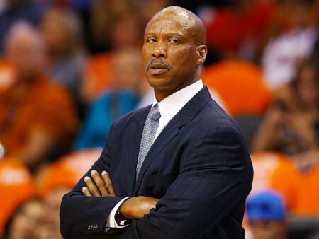 Soudní žaloba obviňuje Byron Scott ze sexuálního napadení dospívajících v roce 1987