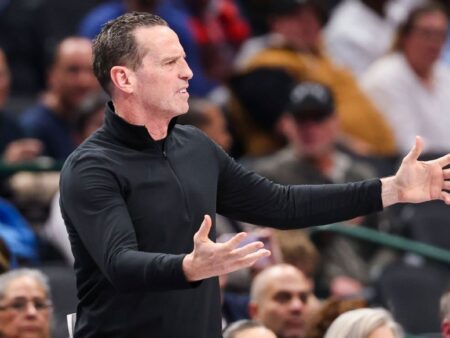 Kenny Atkinson z Cavsů nebýval na zmeškaných hovorech ve ztrátě G2 na Pacers