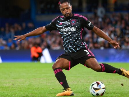 Man United Great Patrice Evra’s MMA Debut odložený v Paříži
