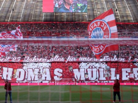 Bayern Mnichov vzdát hold Thomasovi Müllerovi během titulního večírku