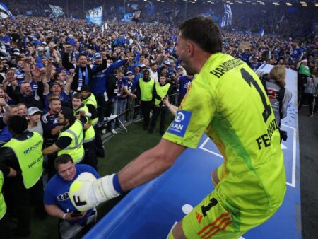 Hamburk Clinch Bundesliga se vrací po 7 sezónách ve 2. úrovni