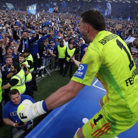Hamburk Clinch Bundesliga se vrací po 7 sezónách ve 2. úrovni