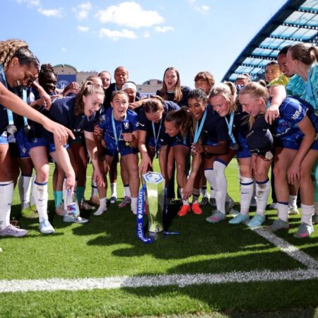 Jak ženy Chelsea vytvořily historii s neporaženou sezónou WSL