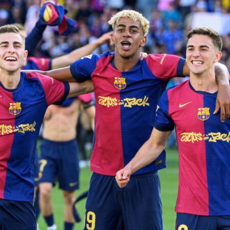 Barcelona’s Flick chválí Yamal, „ne dítě“