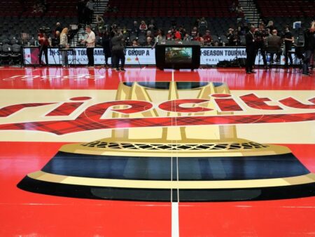 Paul Allen Estate říká, že Trail Blazers oficiálně na prodej