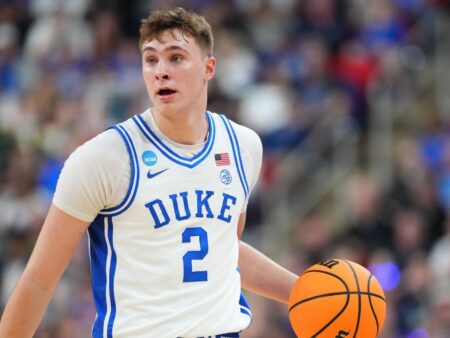 Zdroje: Mavericks plánuje navrhnout Cooper Flagg, nebude obchodovat č. 1 výběr