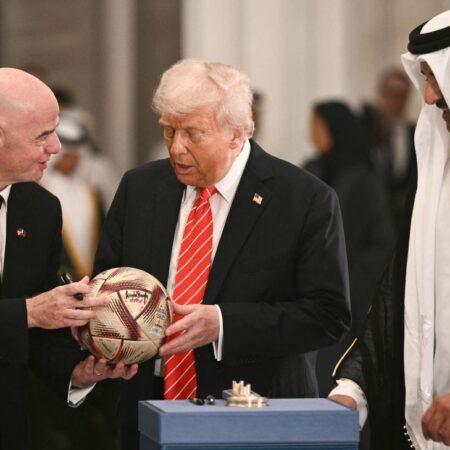 UEFA Slams Infantino pozdní příjezd z Trump Střední východní turné