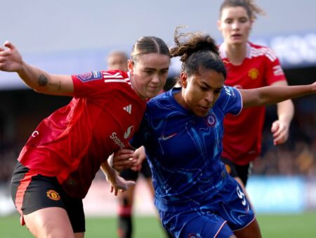 Macario připraven dát zranění trápení za ní ve finále FA Cup vs. Man United