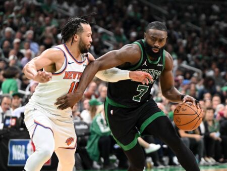 Zdroje: Celtics ‚Jaylen Brown má částečné slzy Meniscus