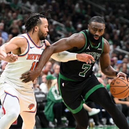 Zdroje: Celtics ‚Jaylen Brown má částečné slzy Meniscus