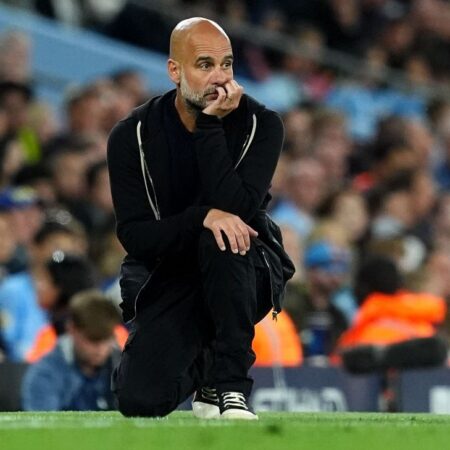 Pep Guardiola říká Man City: Dej mi menší skupinu nebo přestanu