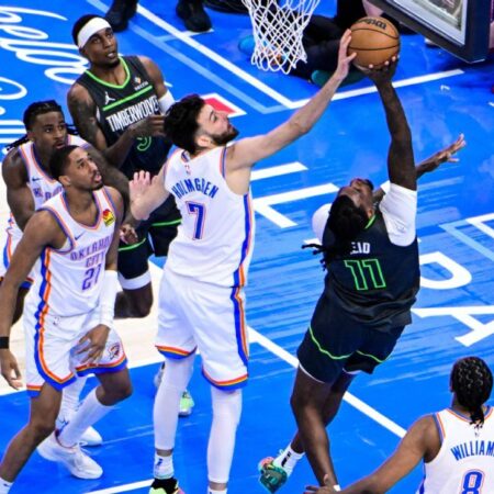 Thunder Defense Titles Wolves, dominuje ve vítězství hry 1