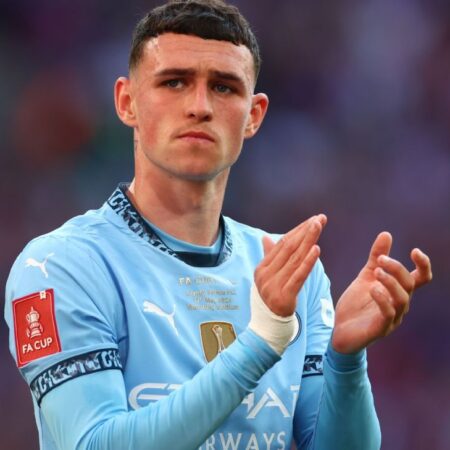 Phil Foden na jeho Manchester City bojuje: „Mnoho věcí se děje“