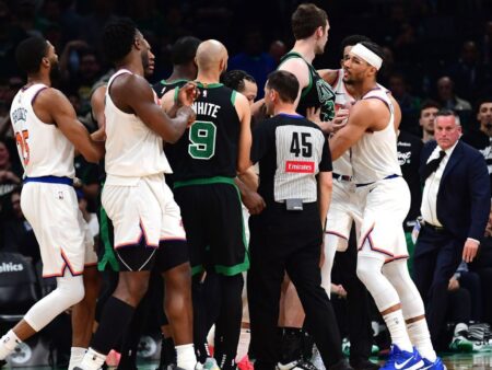 Jsou play -off NBA příliš fyzické? Ztratili kontrolu rozhodčích? Zde je to, co data říká