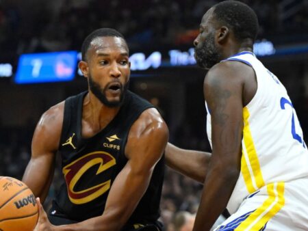 Cavaliers ‚Evan Mobley titulky NBA All-Defensive Team