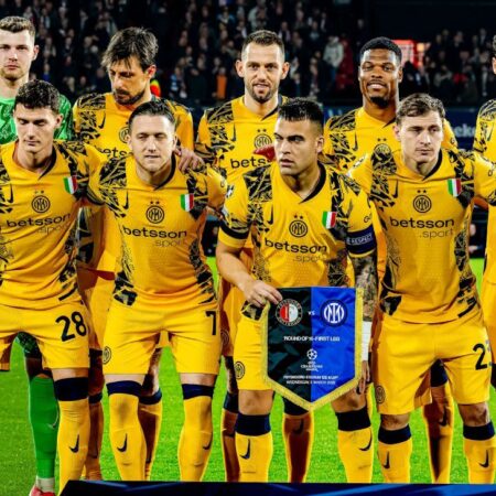 Finále Ligy mistrů: Inter Milán nosit zlato vs. PSG