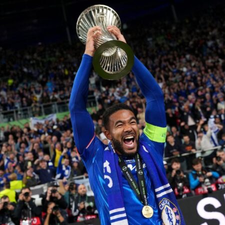 Chelsea musel vyhrát titul konference – Reece James