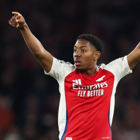 Přenosové zvěsti, zprávy: Madrid Eye Arsenal’s Lewis-Skelly