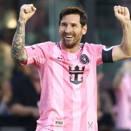 Lionel Messi hraje jako Inter Miami Routes Columbus Crew