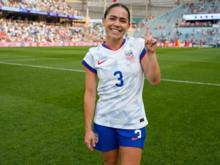 Lo’aua Labonta dělá historii USWNT s podporou ‚mamima em‘