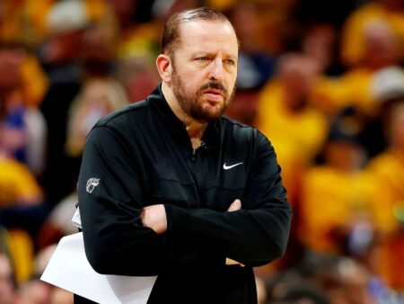 Trenér bývalého Knicks Tom Thibodeau děkuje hráčům, trenérům, fanouškům v reklamě