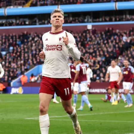 Manchester United stále nerozhodnutý o budoucnosti Rasmus Højlund – zdroje
