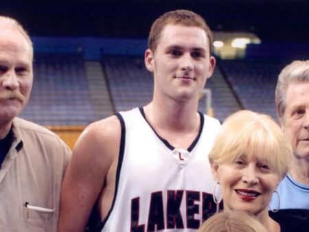 Kevin Love vzdává hold spoluzakladateli Beach Boys Brian Wilson