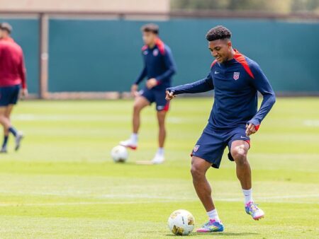 USA’s Freeman říká „Secret Love for Soccer“ vedená volba