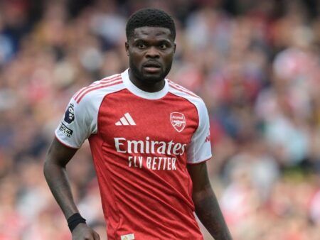 Arsenal hovoří s Thomasem Parteyem v klidu – zdroj
