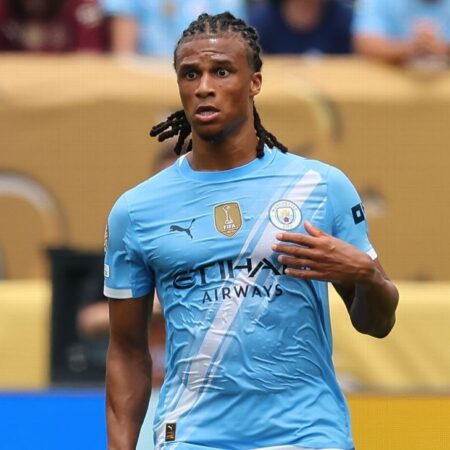 Nathan AKÉ: Nepřiveďte jednotlivé walkouts CWC do Premier League