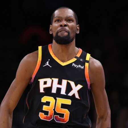 Kevin Durant NBA kupuje podíl menšin v PSG jako partner QSI