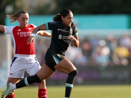 Zdroj: Arsenal zaplatit poplatek za světovou rekord za Olivii Smith Liverpool