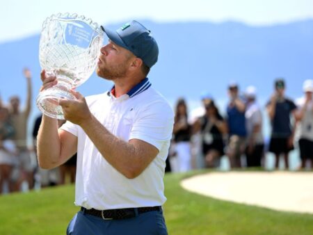 Pavelski vyhraje golfová událost Tahoe Celebrity; Barkley je 69.