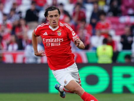 Real Madrid Sign levý zpět Álvaro Carreras z Benfica