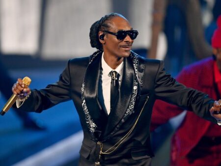 Snoop Dogg se připojil k vlastnické skupině welsh klubu Swansea City